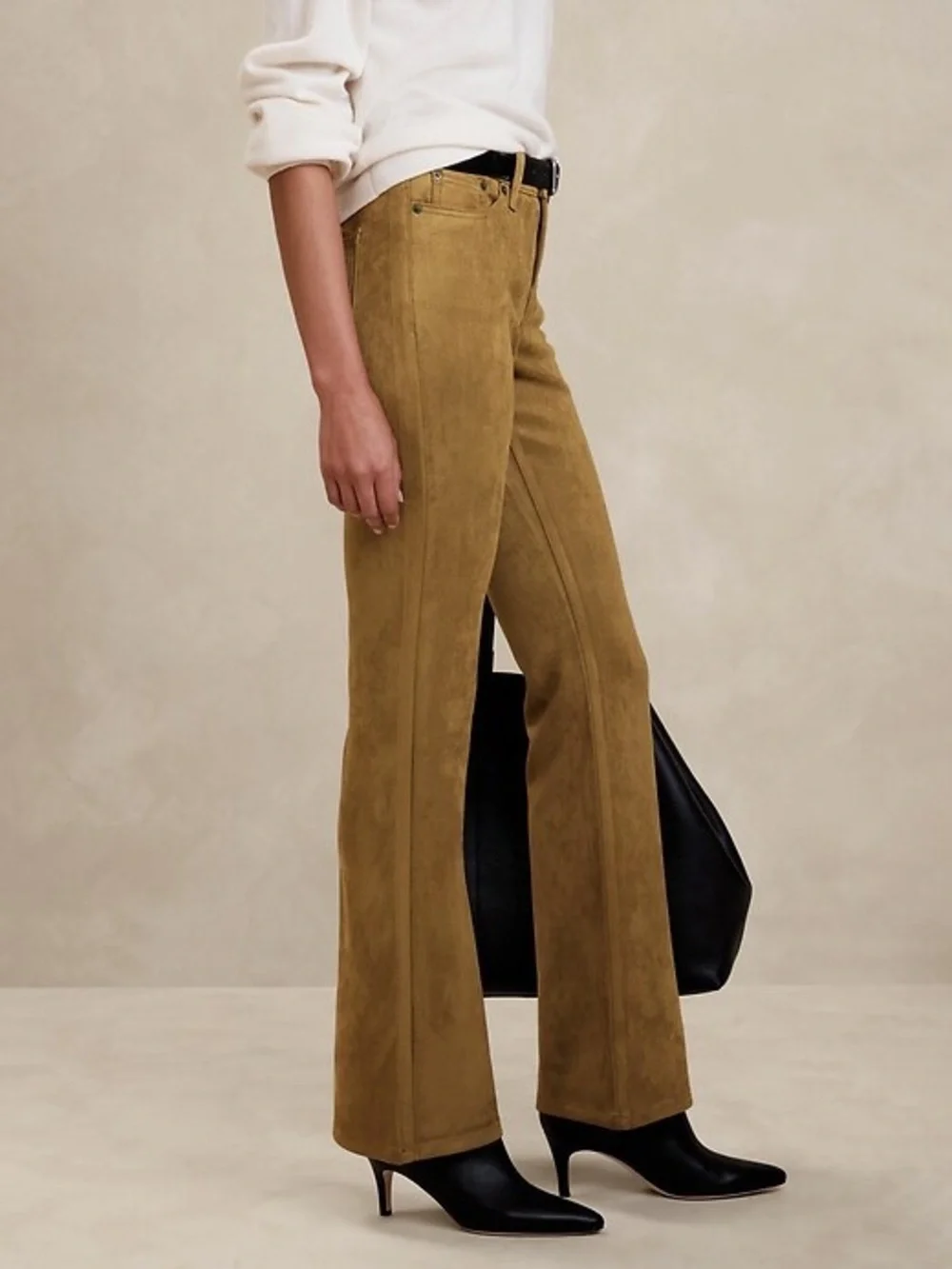 Banana Republic Factory VEGAN SUEDE LOW-RISE BOOTCUT PANT sz 28/6 - Picture 2 of 12